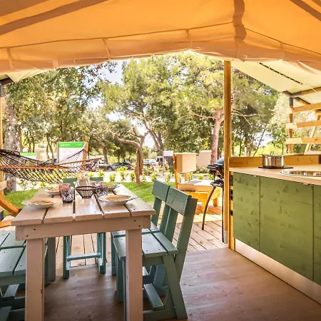 Maistra Amarin Glamping 4*