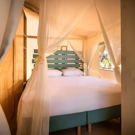 Maistra Amarin Glamping Luxe tent