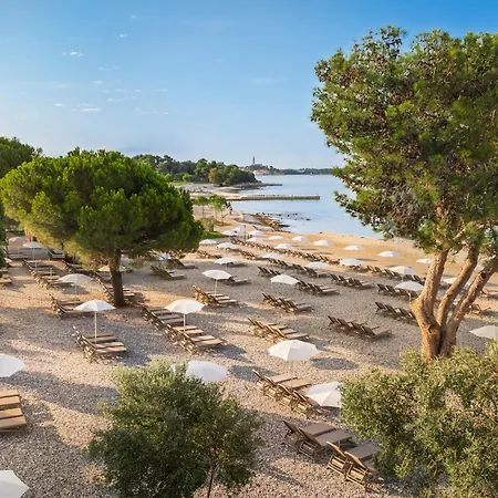 Maistra Amarin Glamping 4*