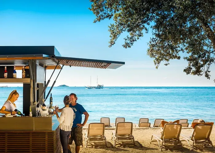 Maistra Amarin Glamping Ρόβινι