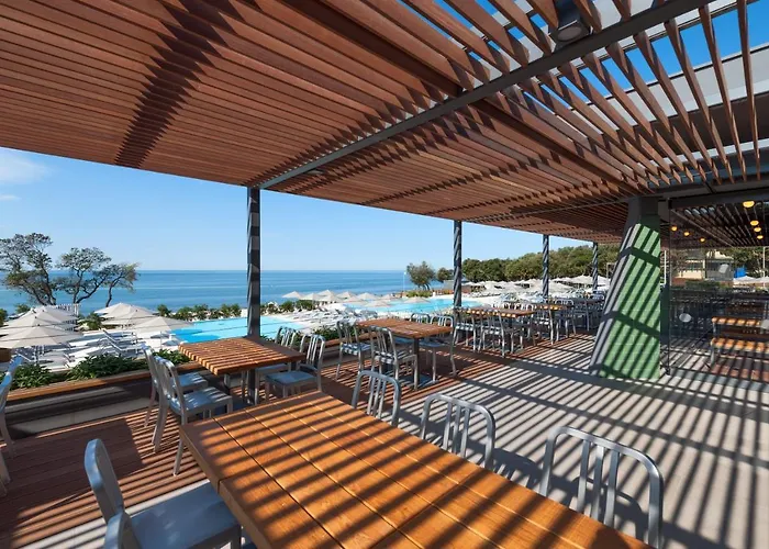 Maistra Amarin Glamping